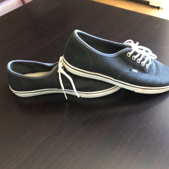 Women’s Vans grey sneakers size 7 - Picture 5 of 6